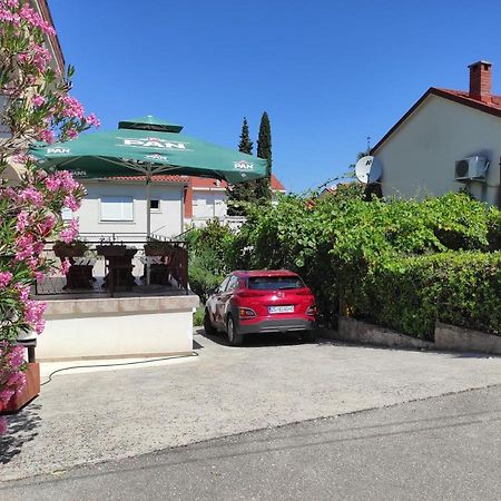 Apartments Kamelija マリンスカ エクステリア 写真