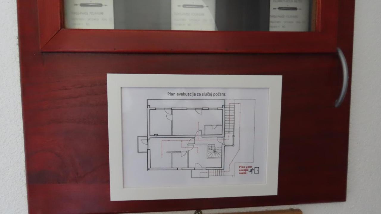 Apartments Kamelija マリンスカ エクステリア 写真