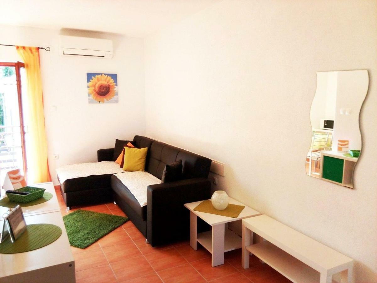 Apartments Kamelija マリンスカ エクステリア 写真
